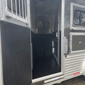 3 horse trailers for sale