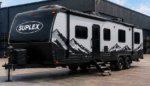 Suplex 18–28 ft Camping Trailer Caravan – Tandem Axle, Travel Trailer